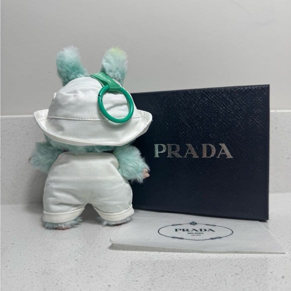 LABUBU FASHION INSPIRED OUTFIT, NEW 🆕 - Picture 2 of 2